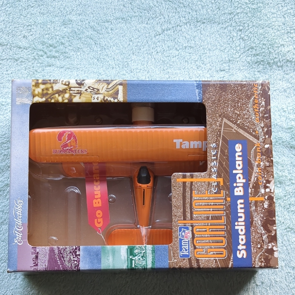 Vintage 1996 NFL Ertl Collectibles Tampa Bay Buccaneers Die Cast Biplane Bank